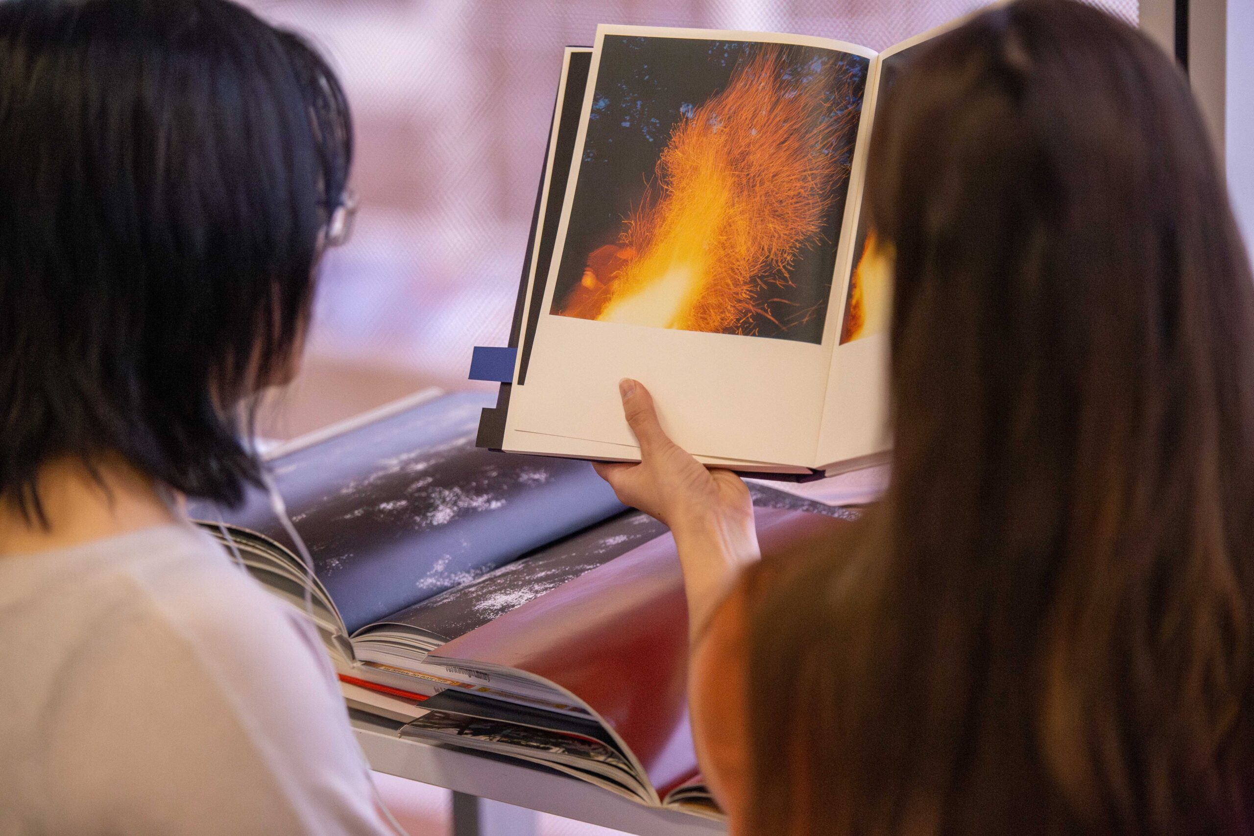 Conversation between Adam Kinner & Christopher Willes and Kerstin Schroth about MANUAL